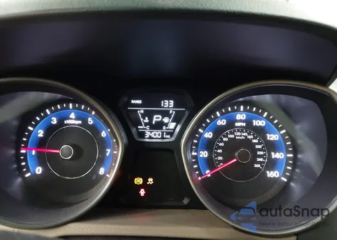 2015 Hyundai Elantra Se z USA, uszkodzony, nr VIN 5NPDH4AE7FH592617